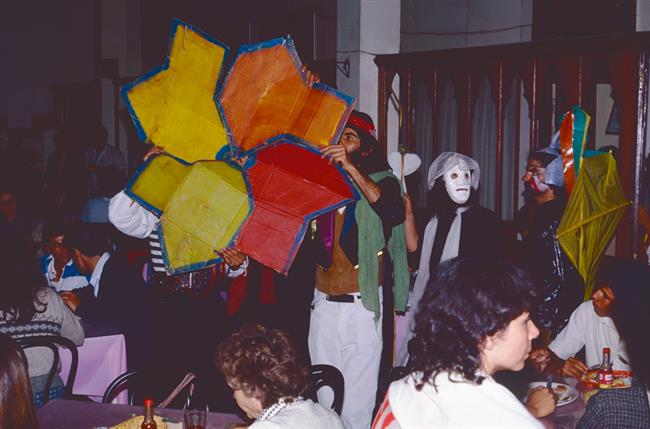 Alt'El grupo en fiesta después de la comparsa'.